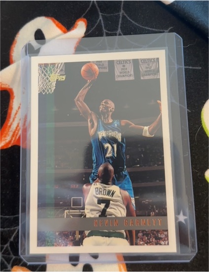 1997-98 Topps #148 Kevin Garnett — front