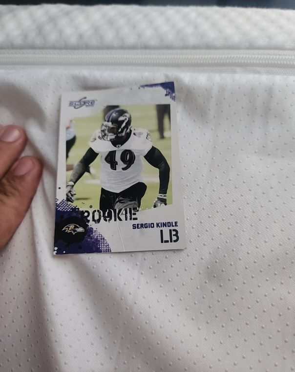 2010 Score #391 Sergio Kindle Rookie Baltimore Ravens — front