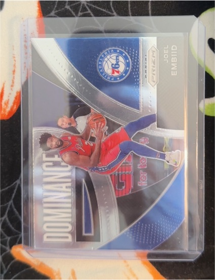 2021-22 Panini Prizm Dominance #24 Joel Embiid — front