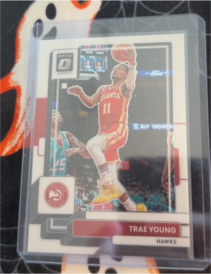 2022-23 Donruss Optic #127 Trae Young — front