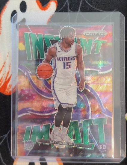 2021-22 Panini Prizm #19 Davion Mitchell Instant Impact Rookie Card — front