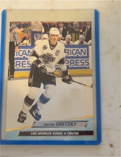 1992-93 Fleer Ultra #83 Wayne Gretzky — front