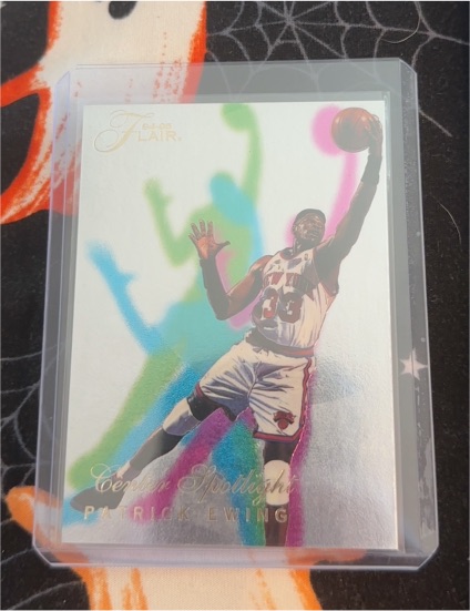 1994-95 Flair Center Spotlight #1 Patrick Ewing — front