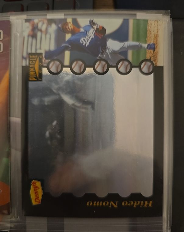 1996 Pinnacle Denny's Holograms #10 Hideo Nomo — front