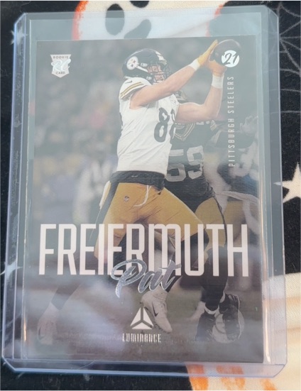2021 Panini Chronicles Luminance #224 Pat Freiermuth — front