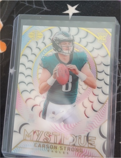 2022 Panini Illusions Mystique #M-7 Carson Strong — front