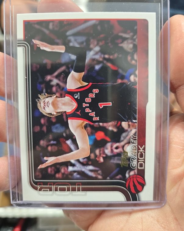 2025-26 Topps #28 Gradey Dick — front