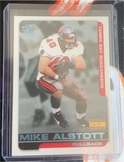 2000 Pacific Paramount #225 Mike Alstott — front