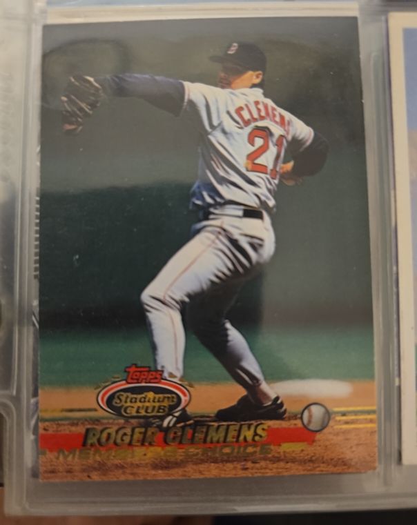 1993 Topps Stadium Club #748 Roger Clemens — front