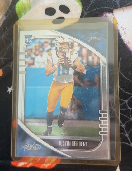 2020 Panini Absolute #167 Justin Herbert — front
