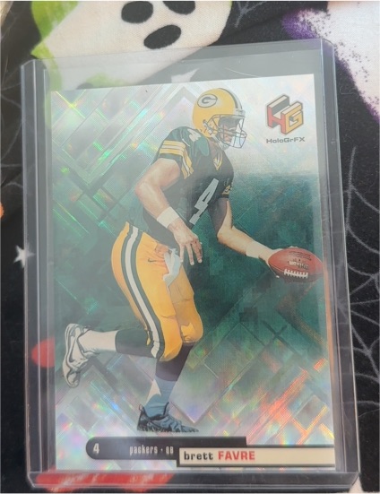 1999 Upper Deck HoloGrFX #20 Brett Favre — front