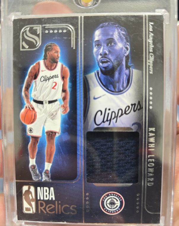 2024 Panini Silhouette NBA Relics Kawhi Leonard — front