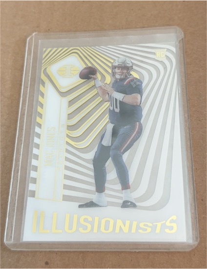 2021 Panini Illusions Illusionists #ILL-14 Mac Jones Rookie — front