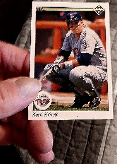 1990 Upper Deck #452 Kent Hrbek — front