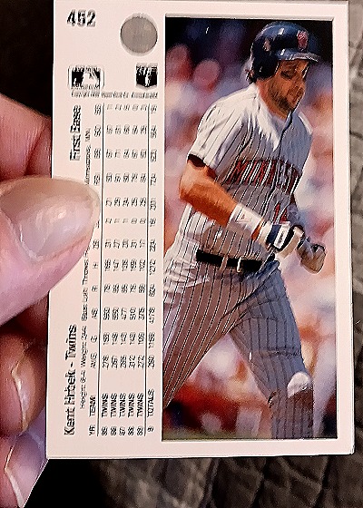 1990 Upper Deck #452 Kent Hrbek — back