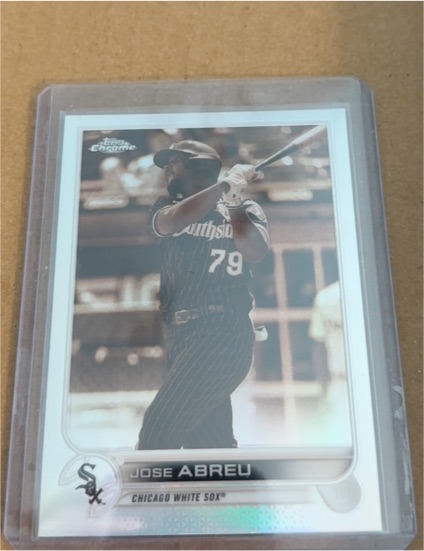 2022 Topps Chrome #28 Jose Abreu — front