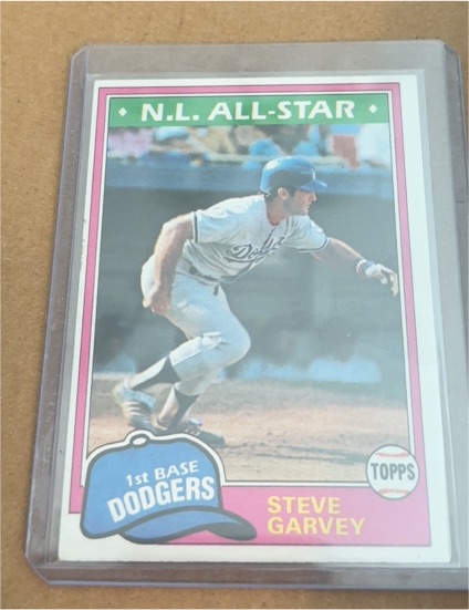 1981 Topps #530 Steve Garvey — front