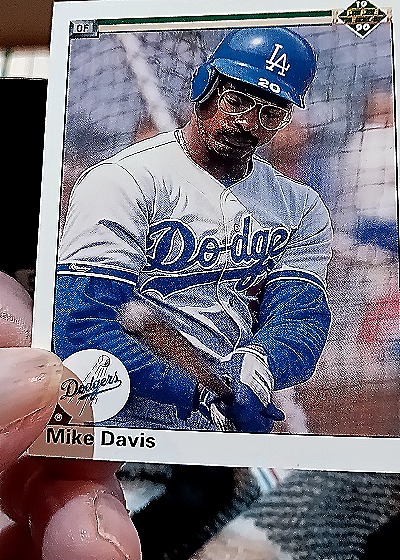 1990 Upper Deck #258 Mike Davis — front