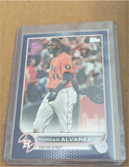 2022 Topps #44 Yordan Alvarez — front