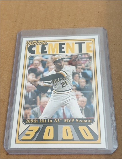 2021 Topps Heritage High Number #C3K-12 Roberto Clemente 3000 — front