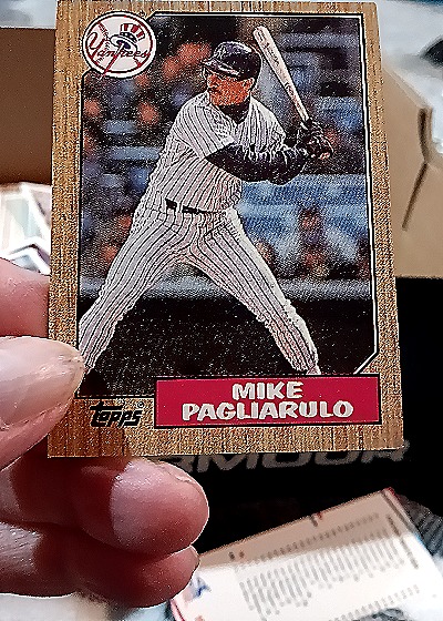 1987 Topps #195 Mike Pagliarulo — front