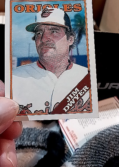 1981 Topps #574 Jim Dwyer — front