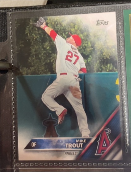 2016 Topps #1 Mike Trout — front