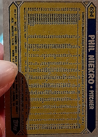 1987 Topps #694 Phil Niekro — back
