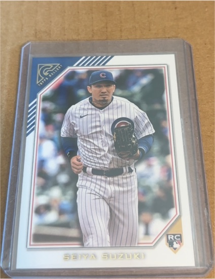 2022 Topps Gallery #137 Seiya Suzuki Rookie Card — front
