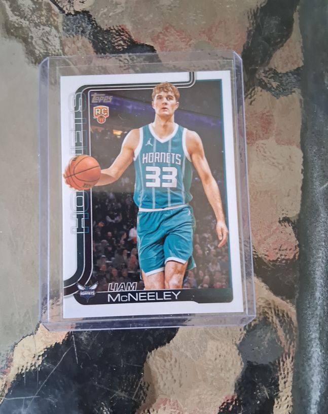2025 Topps NBA #229 Liam McNeeley — front