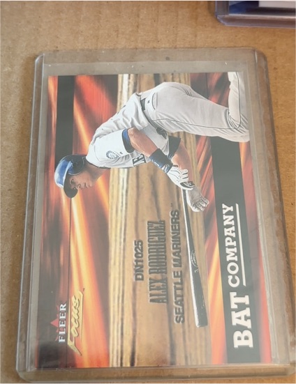 2001 Fleer Focus Bat Company #DN1025 Alex Rodriguez — front