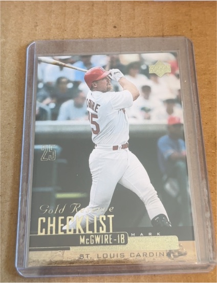 2000 Upper Deck Gold Reserve #299 Mark McGwire — front