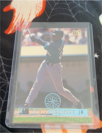 1995 Fleer Ultra #101 Ken Griffey Jr. — front