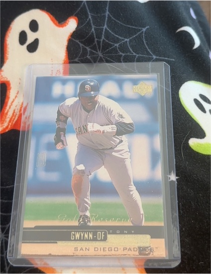 1993 Upper Deck #300 Tony Gwynn — front