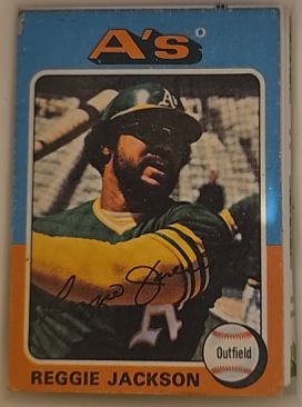 1975 Topps #300 Reggie Jackson — front