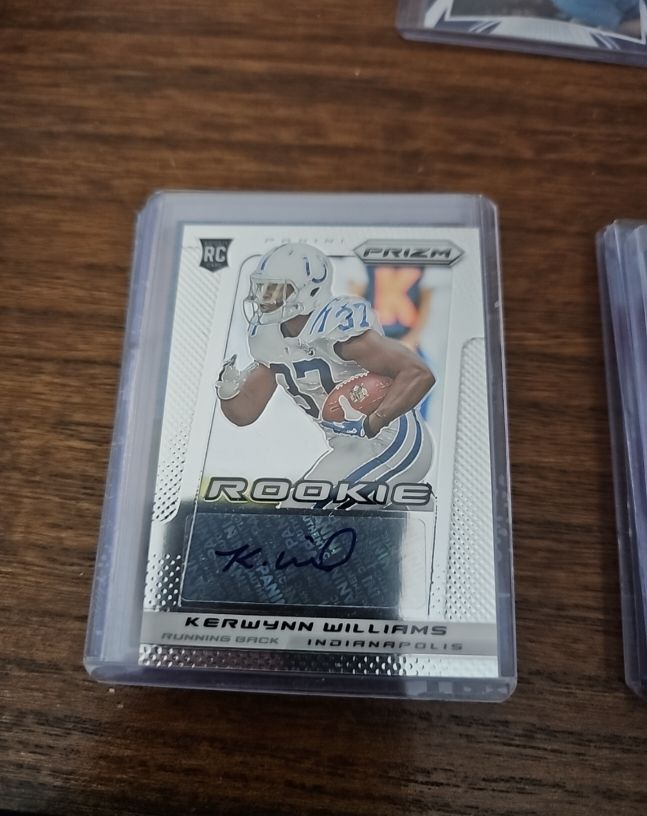2013 Panini Prizm #304 Kerwynn Williams Rookie Auto — front