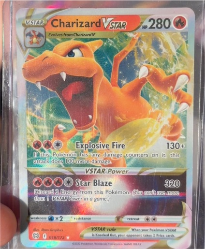 2022 Pokémon Sword & Shield Brilliant Stars #018 Charizard VSTAR — front