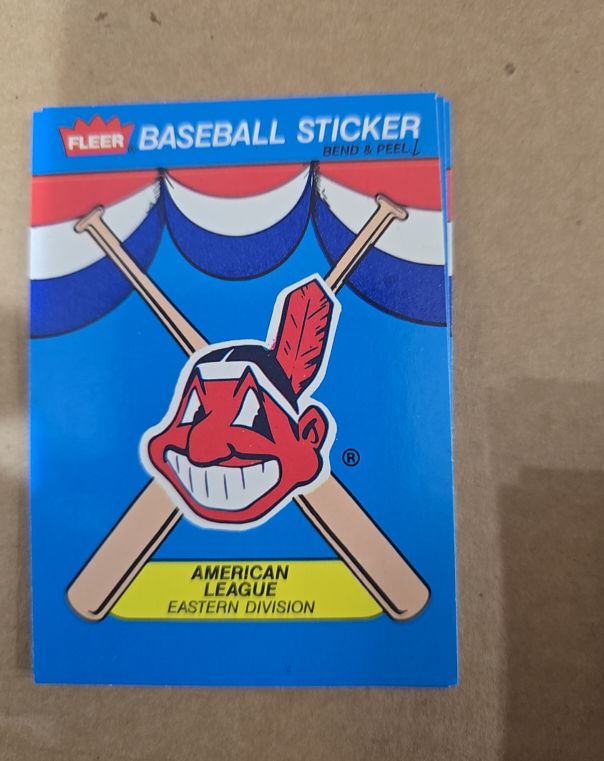 1989 Fleer #S19 Cleveland Indians Team Sticker — front