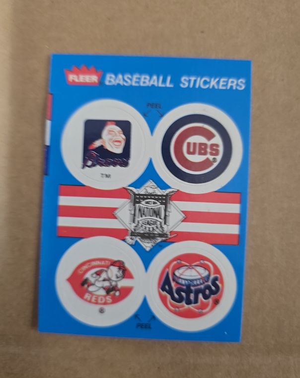 1989 Fleer Baseball Stickers Braves/Cubs/Reds/Astros Team Logo Sticker — front