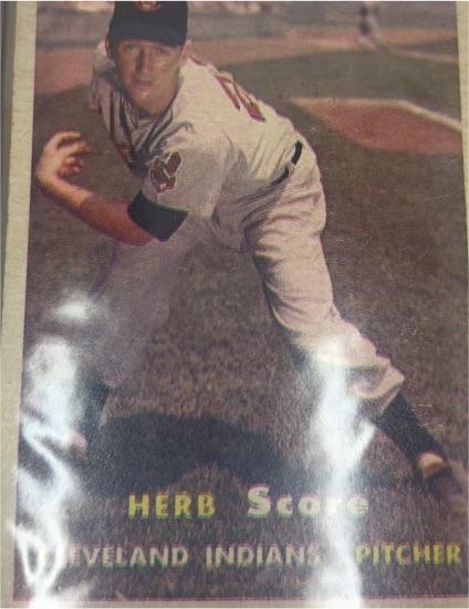 1957 Topps #50 Herb Score — front