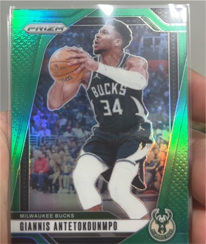 2024-25 Panini Prizm #85 Giannis Antetokounmpo — front