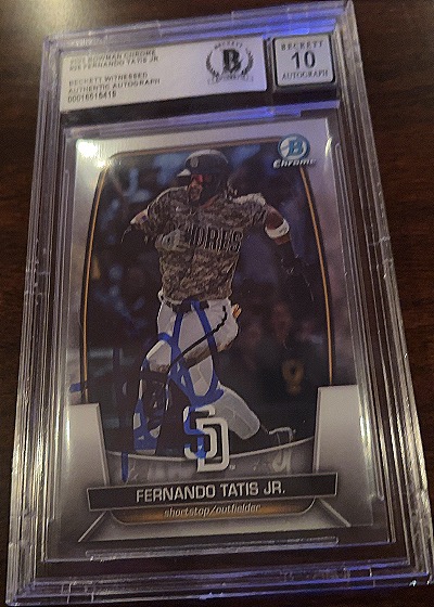 2023 Bowman Chrome #28 Fernando Tatis Jr. — front