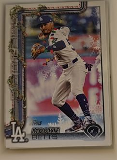 2025 Topps Holiday #H52 Mookie Betts — front
