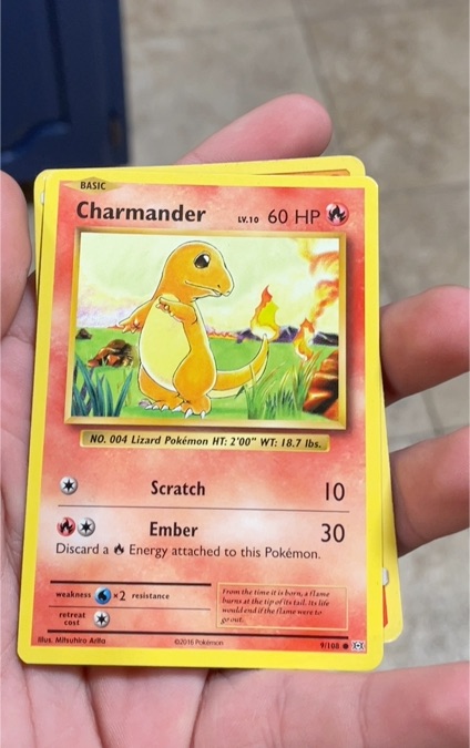 2016 Pokémon #9 Charmander — front