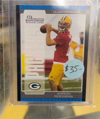 2005 Bowman #112 Aaron Rodgers Rookie Card — front