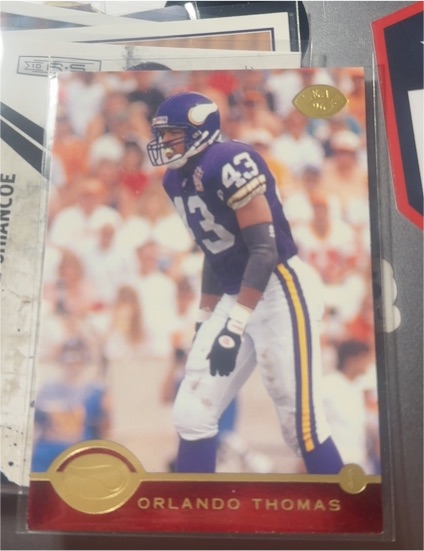 1996 Leaf #43 Orlando Thomas — front