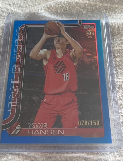 2025-26 Topps #216 Yang Hansen — front