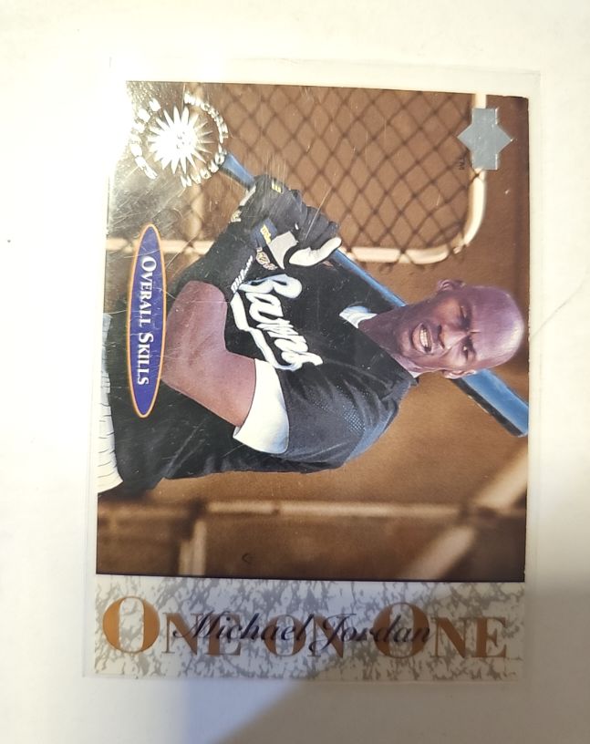 1995 Upper Deck One on One #5 Michael Jordan — front