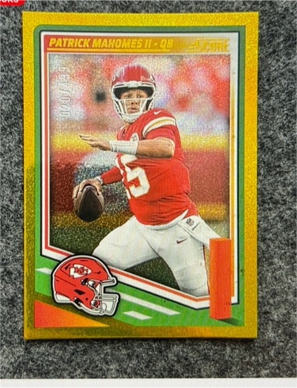 2025 Panini Score #100 Patrick Mahomes II — front