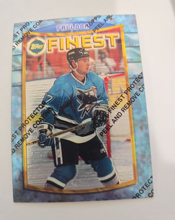 1994-95 Topps Finest #32 Pat Falloon — front